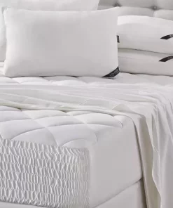 Brand new 😉 J Queen New York Royal Fit Mattress Pad 🎁 -J Queen Shop Belk 1065