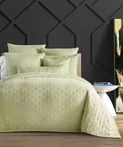 Budget 💯 J by J Queen New York VESPER KING/CAL KING 3PC. QUILT SET ⭐